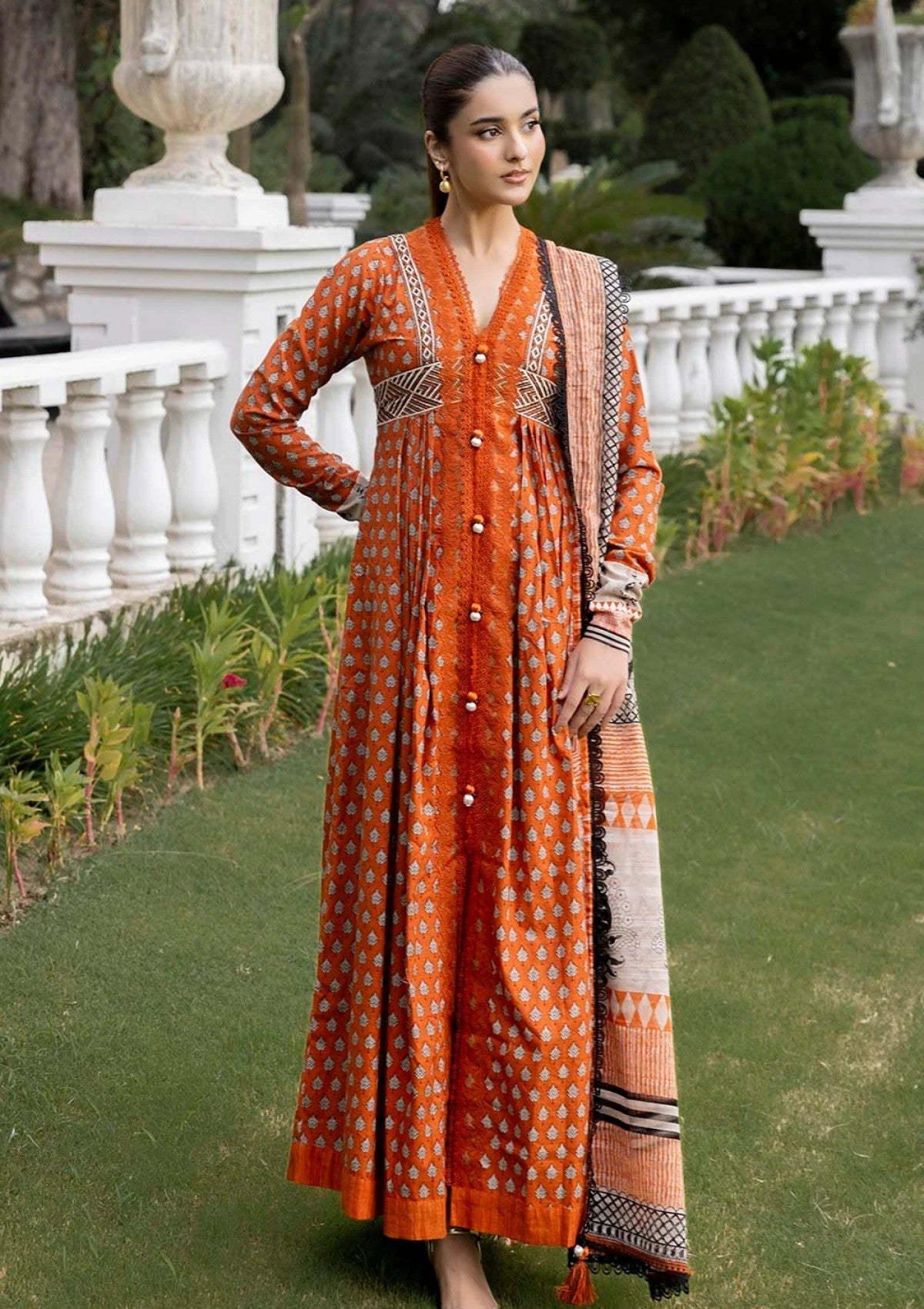 G-107 Gul Ahmed 3 Piece Unstitched Printed Embroidered Khaddar Shirt With Printed Stripe Khaddar Dupatta K-52019