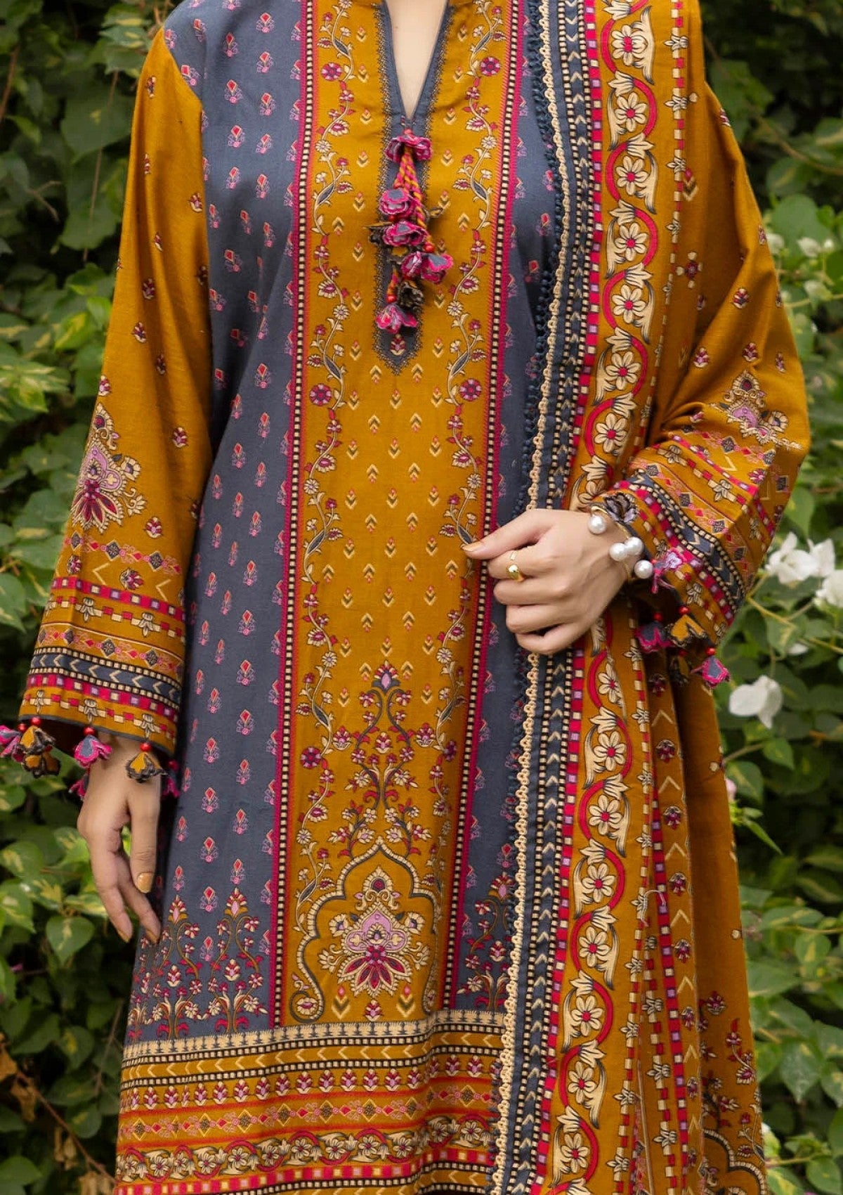 G-103 Gul Ahmed 3 Piece Unstitched Printed Khaddar Suit K-52036